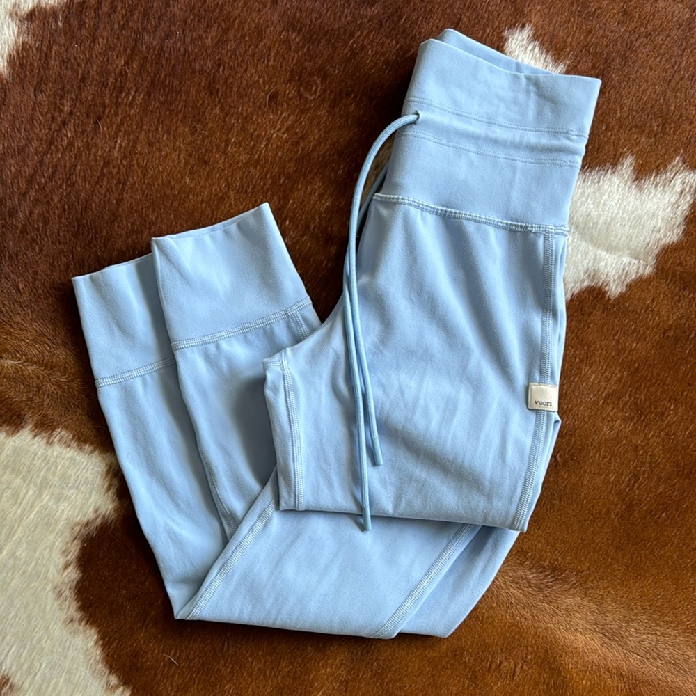 Vuori women’s daily leggings in Oxford pale light blue size XS